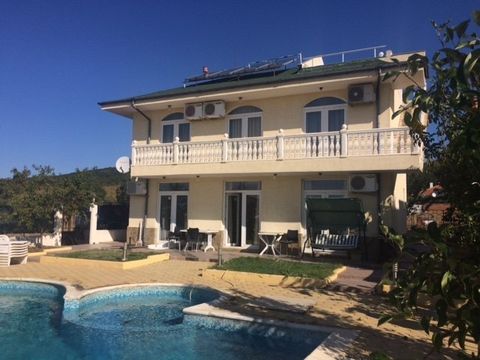 Вилла в Святой Влас