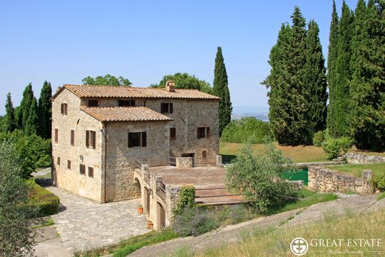 Дом в Сиена