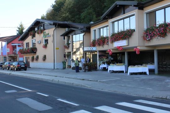 Ресторан / Кафе в Целе