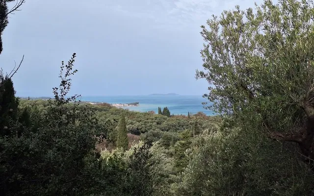Земельный участок в Corfu