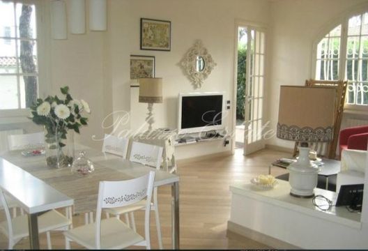 Вилла в Форте-дей-Марми