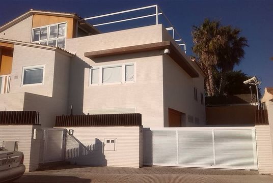 Вилла в Калафель