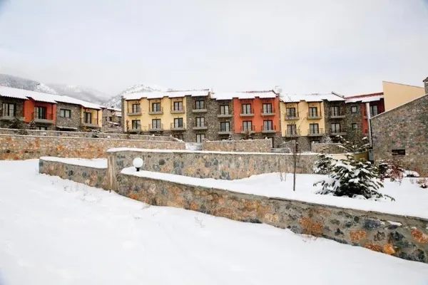 Отель в озеро Вегоритис