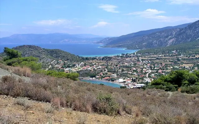 Земельный участок в Loutraki - Perachora