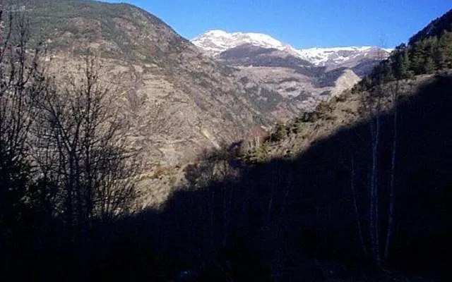 Земельный участок в Энкамп