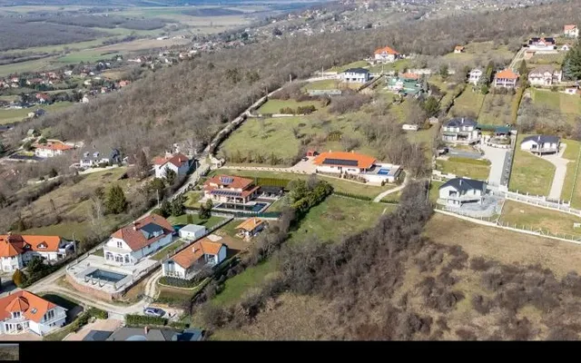 Земельный участок в Залачань