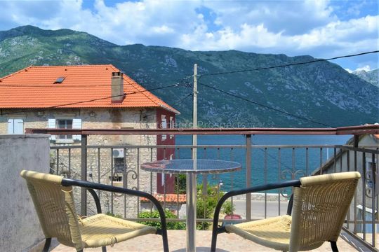 Отель в Столив