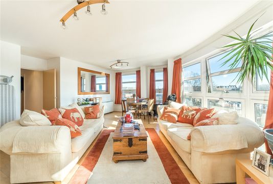 Квартира в Брентфорд