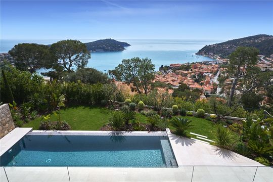 Дом в Виллефранче Сур Мер