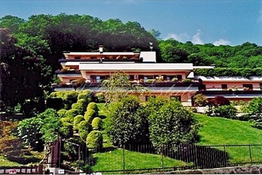 Квартира в Стреза