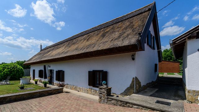 Отдельный дом в Рези