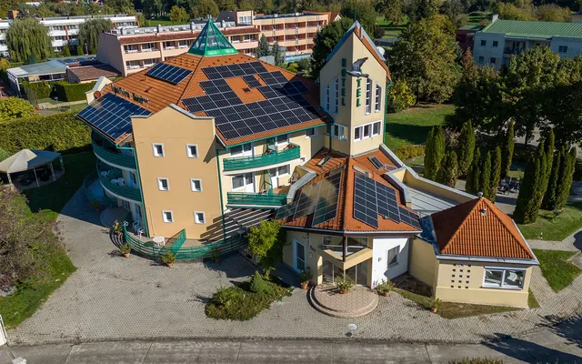 Отель в Залакарош