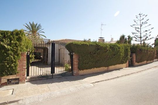 Земельный участок в Кампоамор