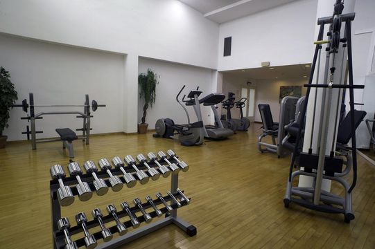 Сфера услуг в Кастельдефельс