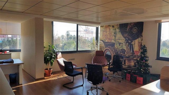 Офис в Чанкая Махаллеси