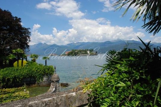 Квартира в Стреза