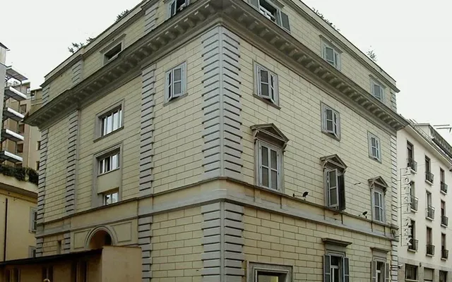 Отель в Рим
