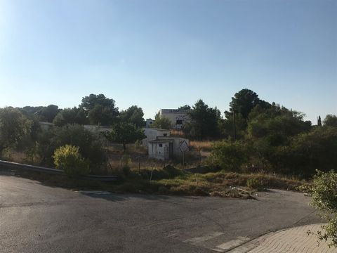 Земельный участок в Валенсия