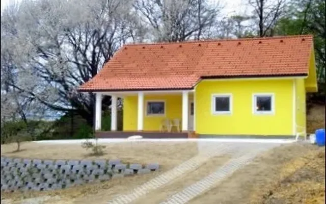 Дом в Моравске Топлице