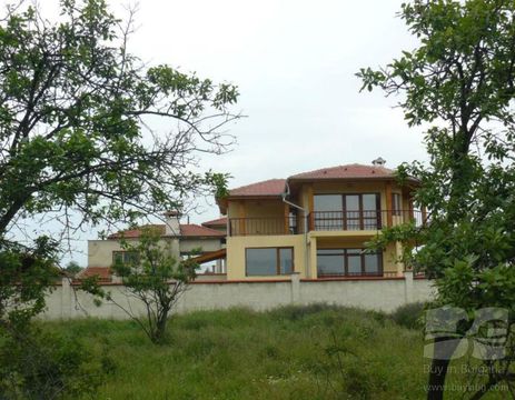 Отдельный дом в Юнец