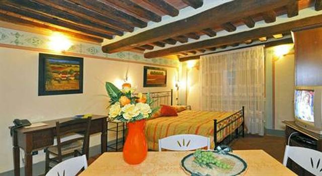 Отель в Лукка