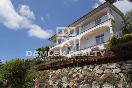 Вилла в Премия-де-Дальт