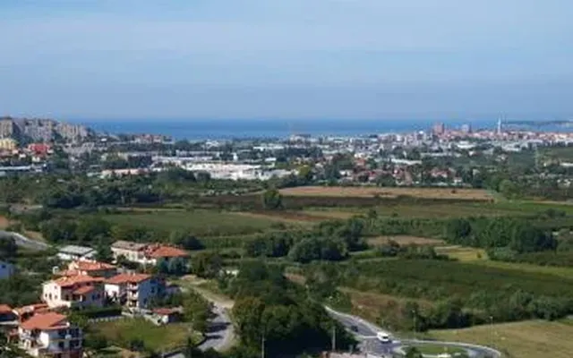 Земельный участок в Копер