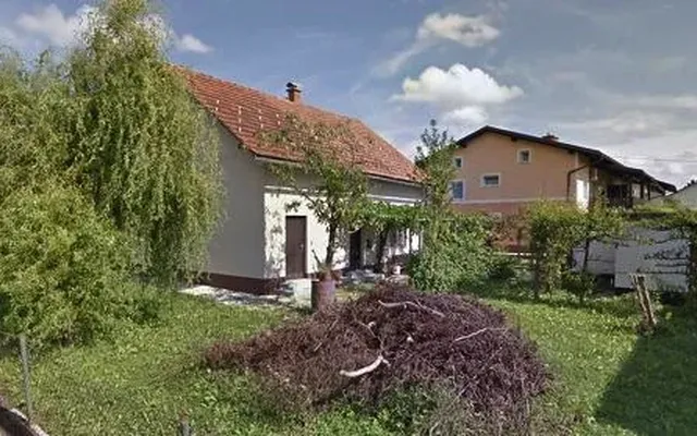 Дом в Любляна