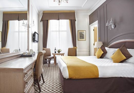 Отель в Лондон