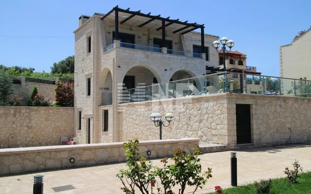 Вилла в Εβρακκή