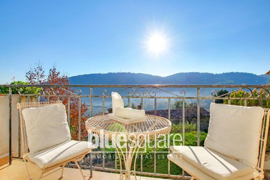 Вилла в Ле Бар-Сюр-Луп