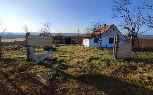 Дом в Сербия