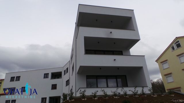 Квартира в Кострена