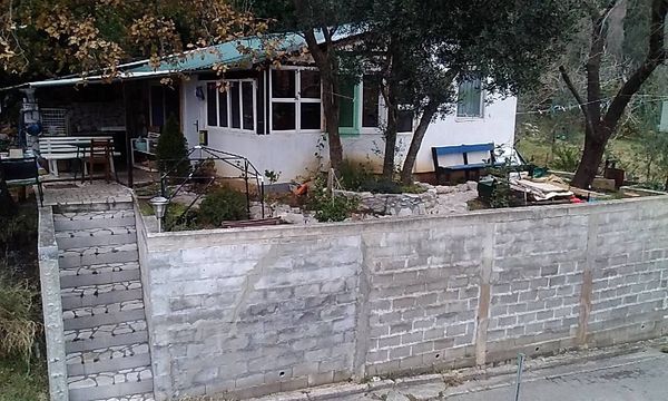 Дом в Каменари