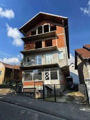 Дом в Крагуевац