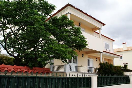 Отдельный дом в Сетубал