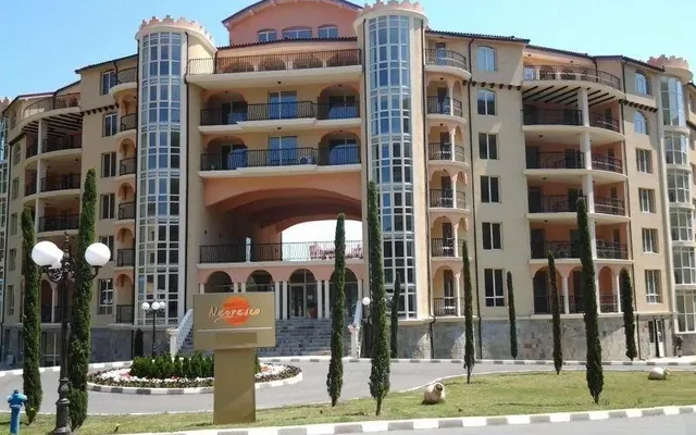 Квартира в Елените
