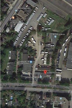 Земельный участок в Нойс