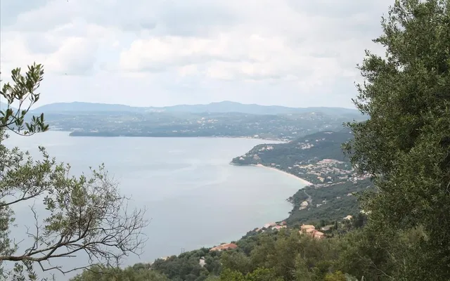 Земельный участок в Corfu