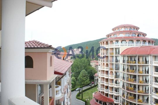 Квартира в Елените