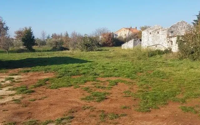 Земельный участок в Пореч