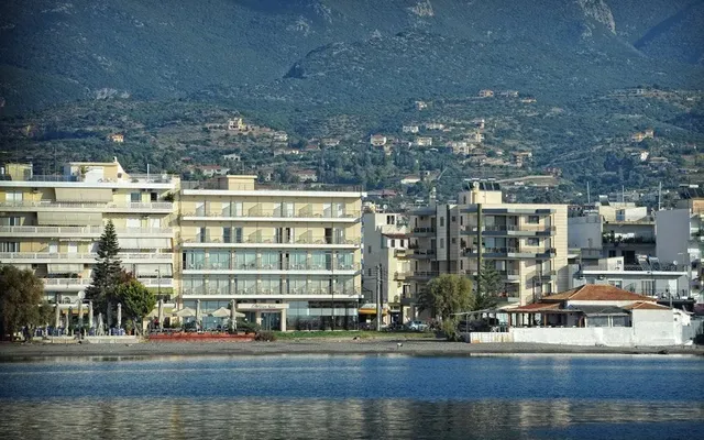 Отель в Каламата