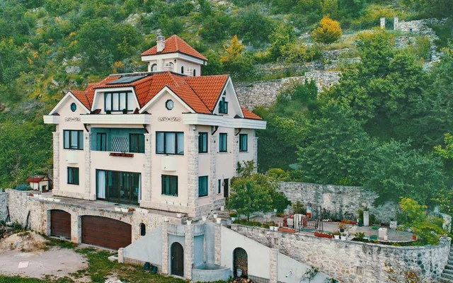 Вилла в Черногория