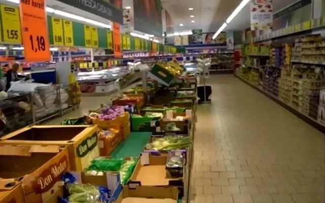Магазин в Тордера