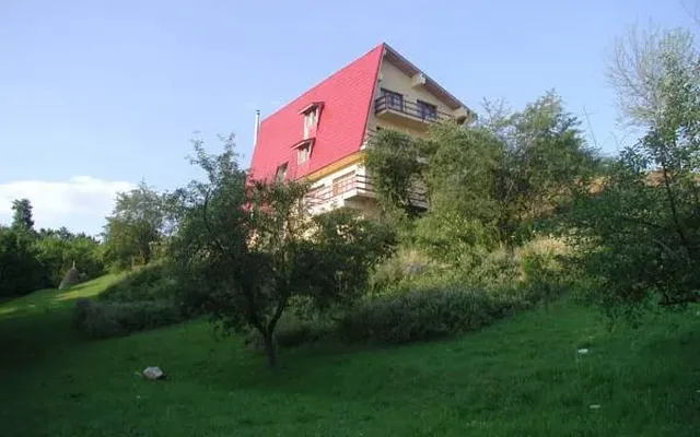 Отель в Брэн