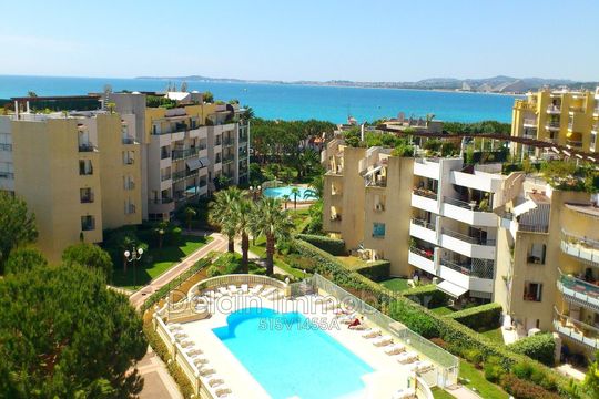 Квартира в Кань-сюр-Мер