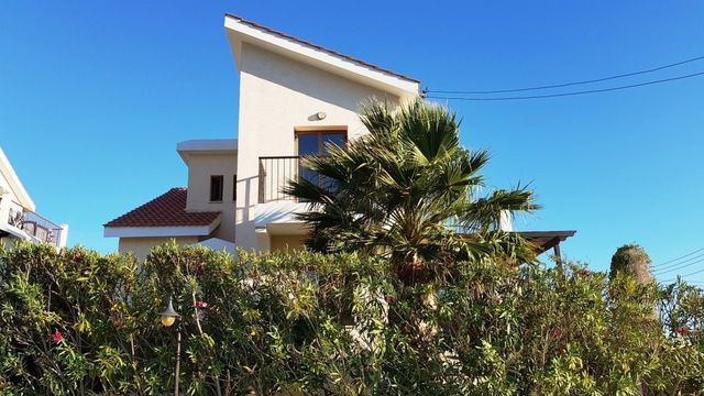 Дом в Агиос Тихонас