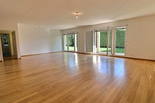 Квартира в Колоньи