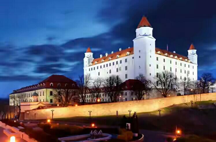 SlovBusinessGroup